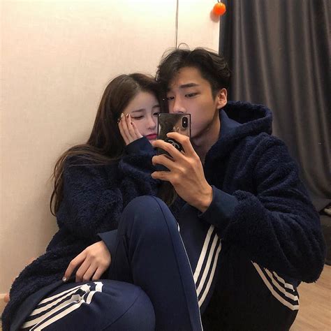 ulzzang couple sexy|More.